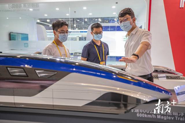 2022年在重庆展示的时速600公里高速磁悬浮交通系统。 2022年在重庆展示的时速600公里高速磁悬浮交通系统。