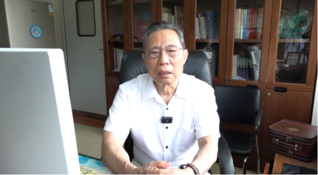 钟南山在2023年大湾区科学论坛名师讲堂开讲 南方+ 许舒智 拍摄