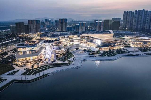金湾华发商都。 金湾华发商都。