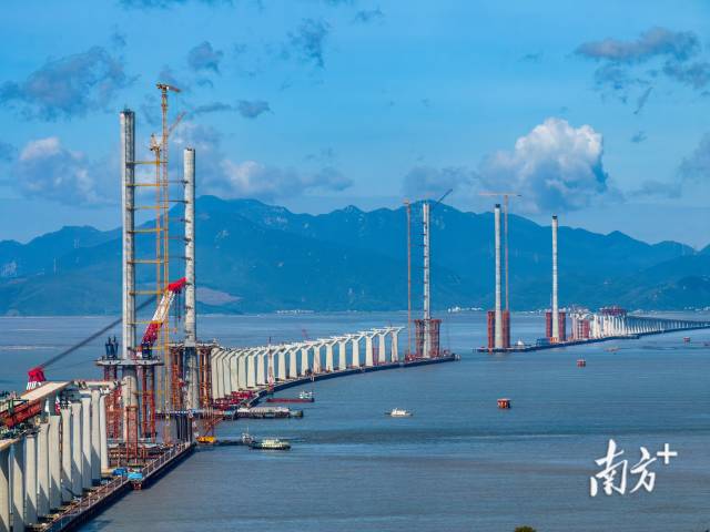 黄茅海跨海通道建设现场。 黄茅海跨海通道建设现场。