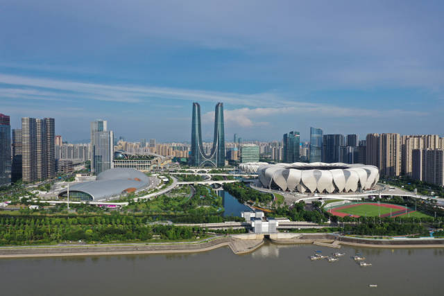杭州奥体中心体育场馆群。
