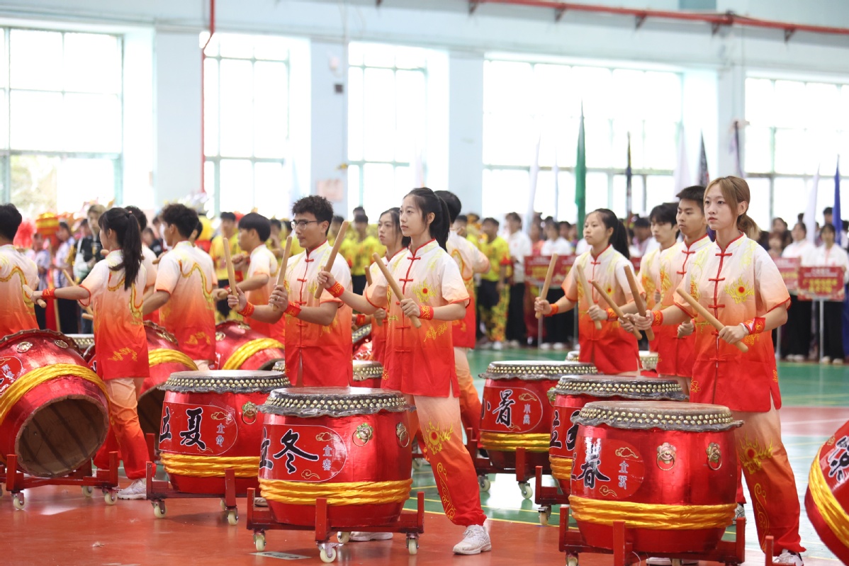 传承中华优秀传统文化！看，广东大学生在珠海舞龙舞狮→