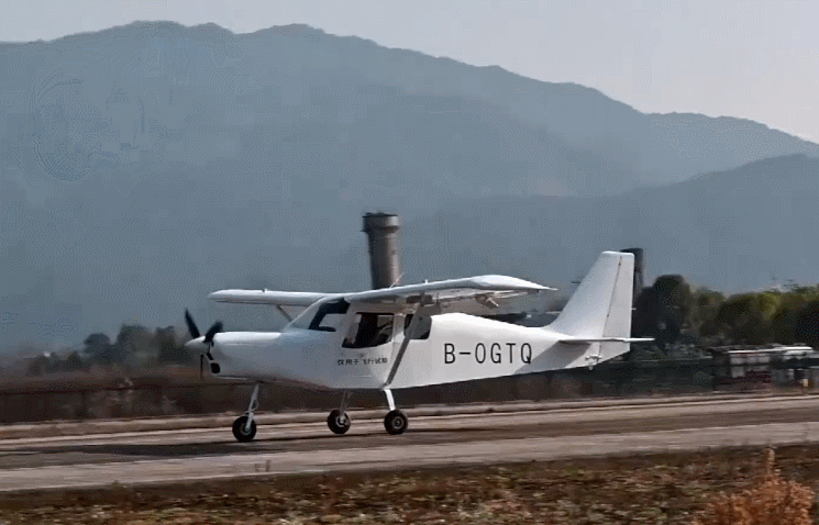 航空工业通飞AG60E电动飞机，首飞成功