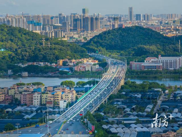 2024年春节高速公路免费通行9天，比假期多1天
