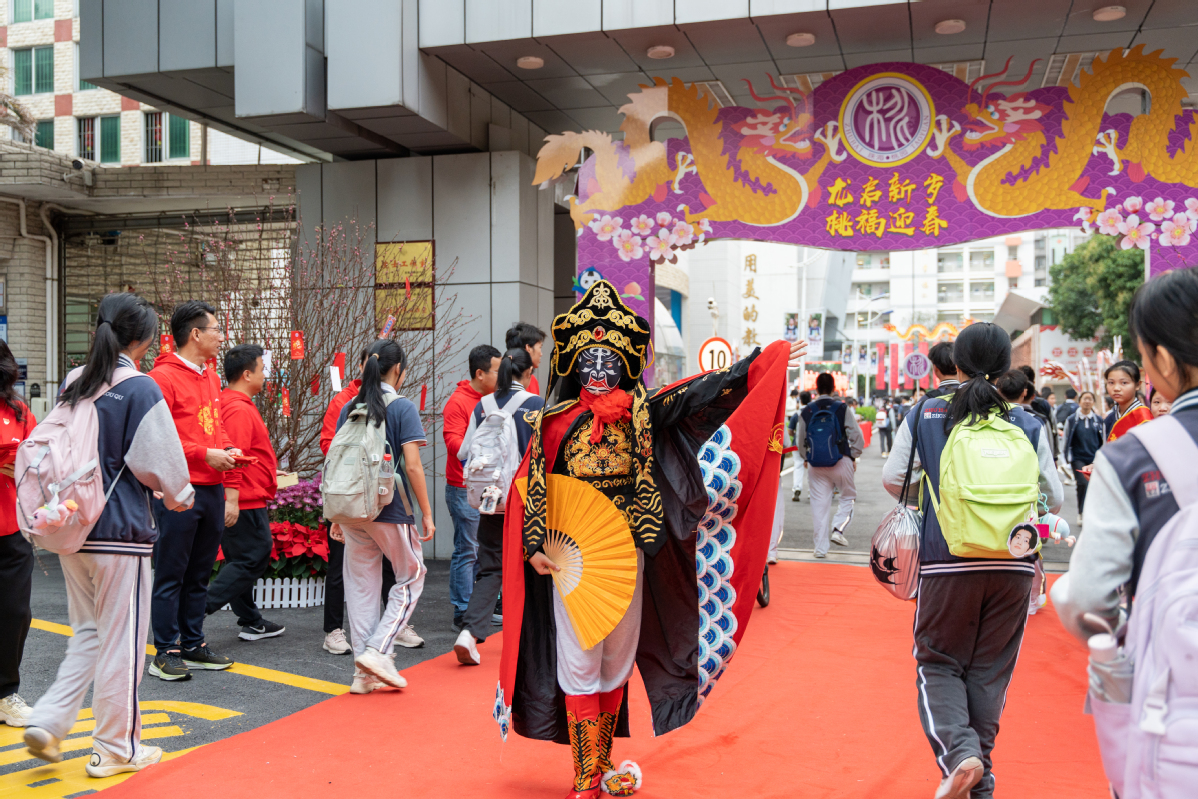 香港迪士尼客服电话24小时（香港迪士尼客服电话24小时服务）