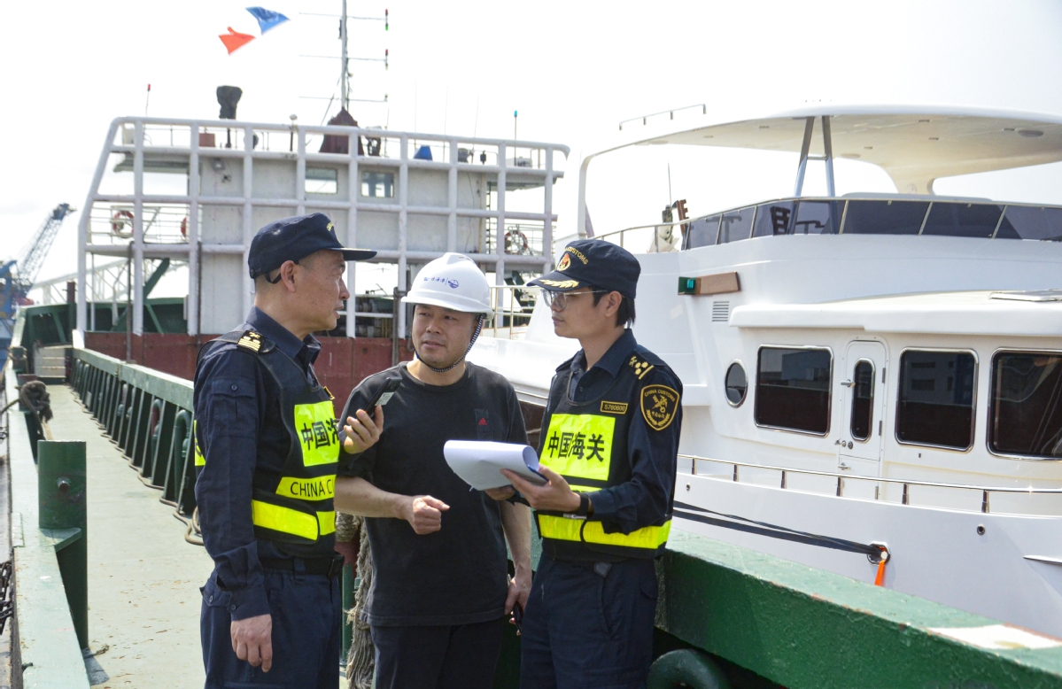 上海闵行区冰箱维修电话（上海闵行冰箱维修服务电话）