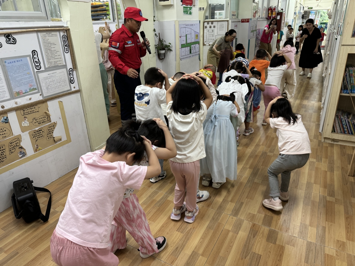 上海站距离闵行区多远（上海站距离市区多远）