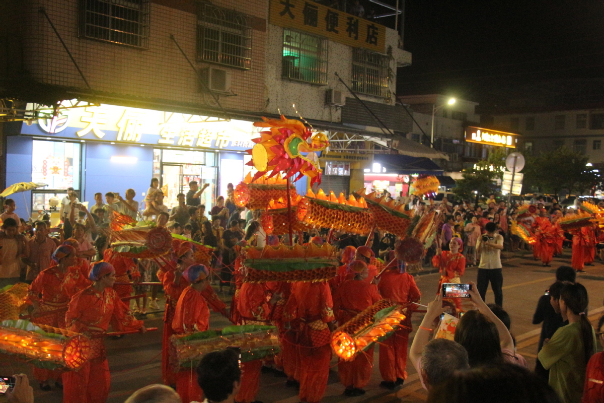 上海摆摊夜市闵行区（上海地摊夜市 闵行）